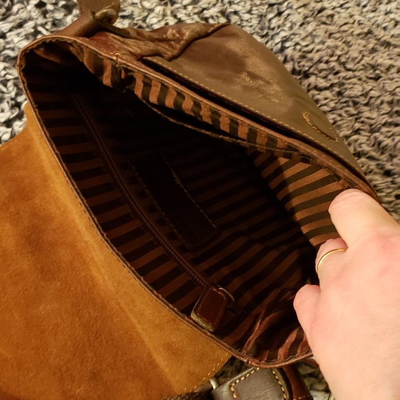 Jack Georges small distressed leather crossbody - Picture 5 of 8